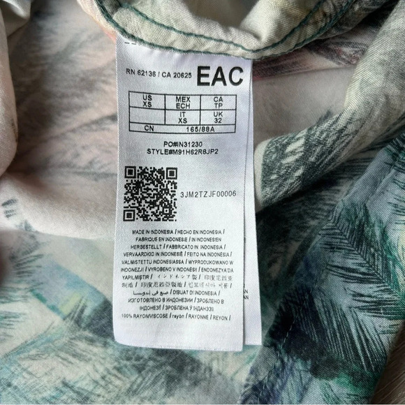 Guess Rogan Pacific Palms  Regular-Fit Button-Down Shirt - Picture 9 of 14